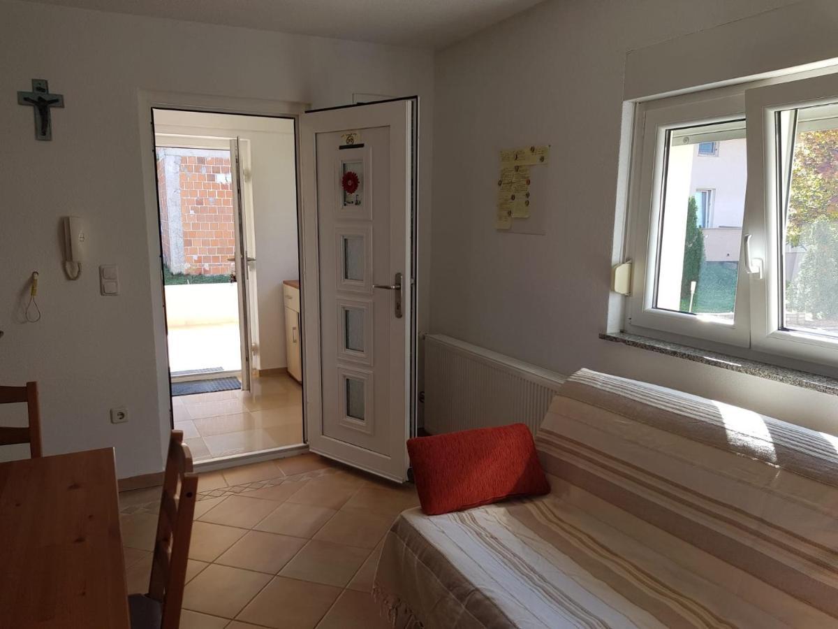 Minihaus In Zagreb Apartment เซสเวเต ภายนอก รูปภาพ