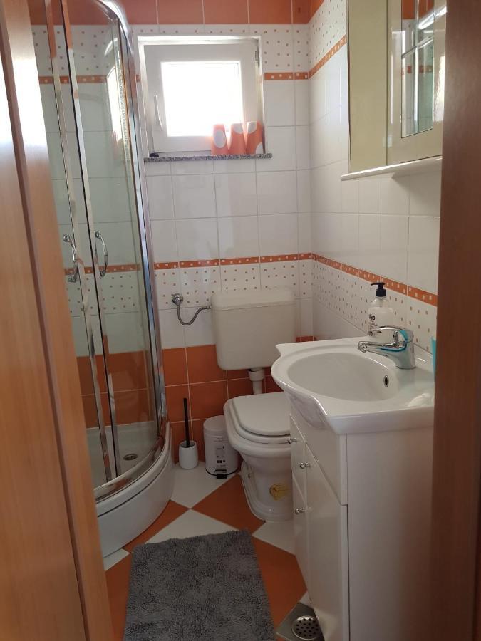 Minihaus In Zagreb Apartment เซสเวเต ภายนอก รูปภาพ