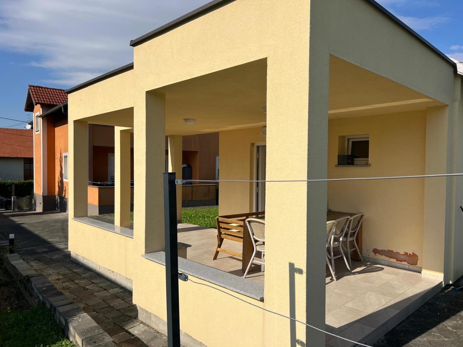 Minihaus In Zagreb Apartment เซสเวเต ภายนอก รูปภาพ